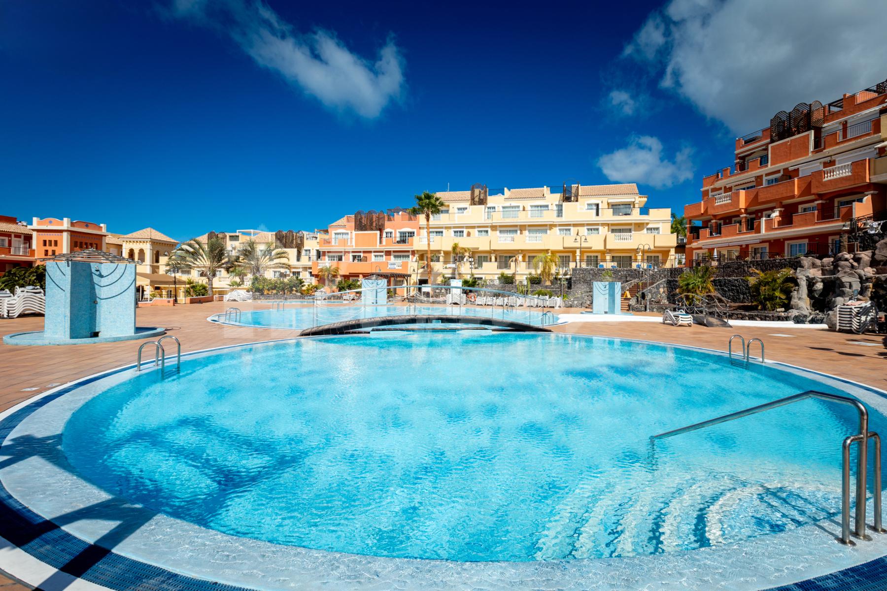 Apartment in Los Cristianos - view 1