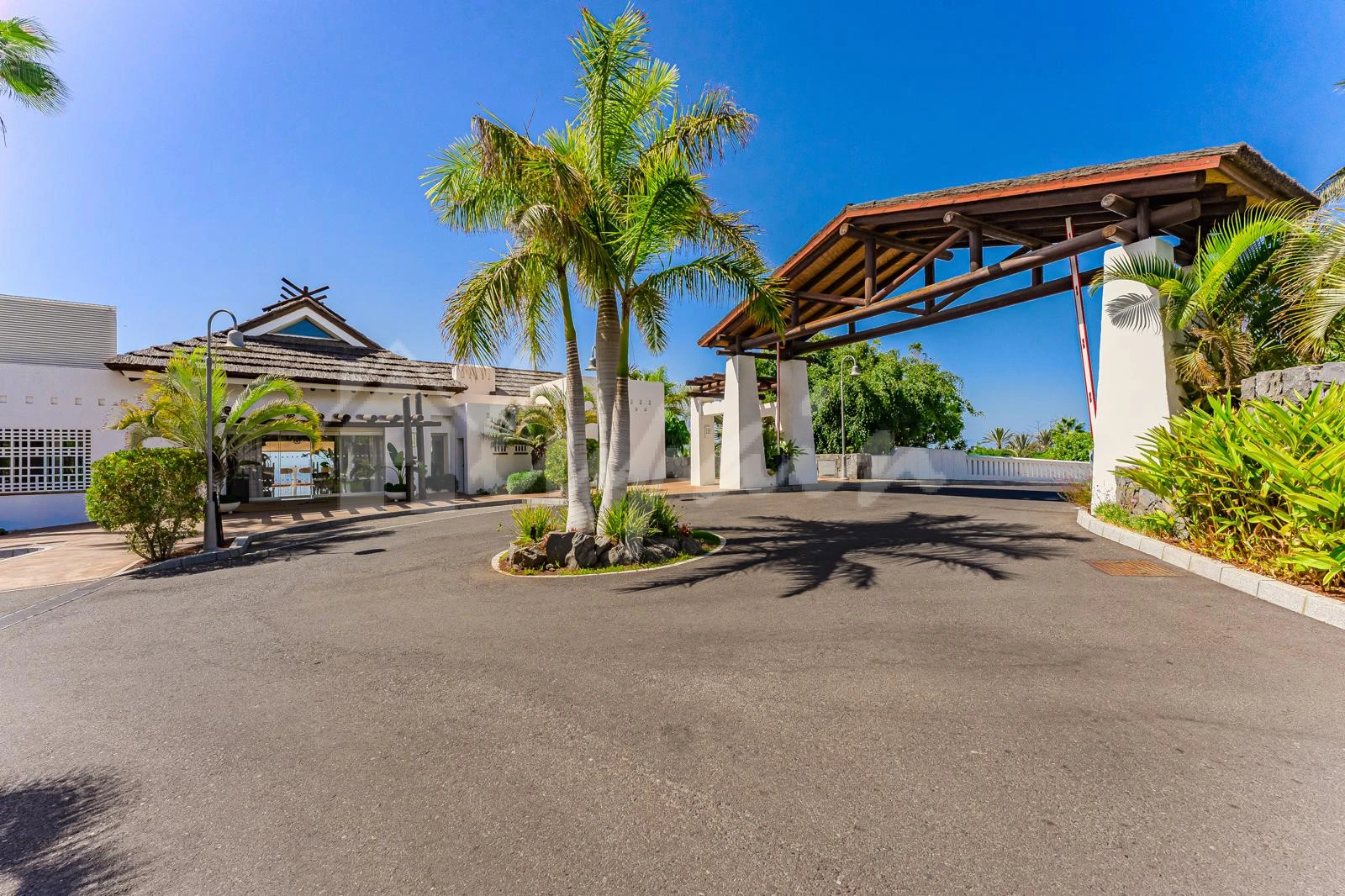 Apartment in Guia de Isora - Image 4