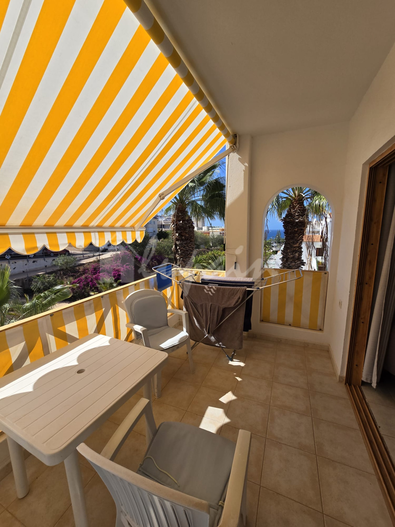 Apartment in Los Cristianos - Image 2