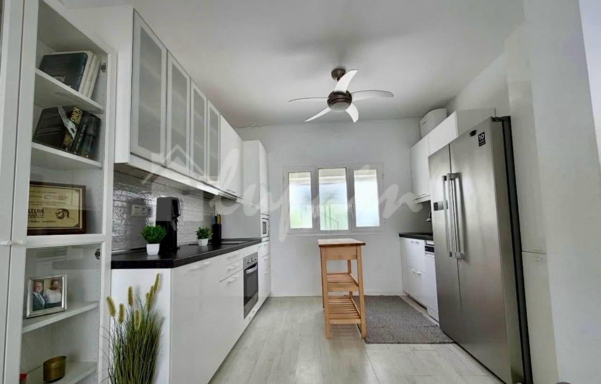 Apartment in Costa del Silencio - Image 3